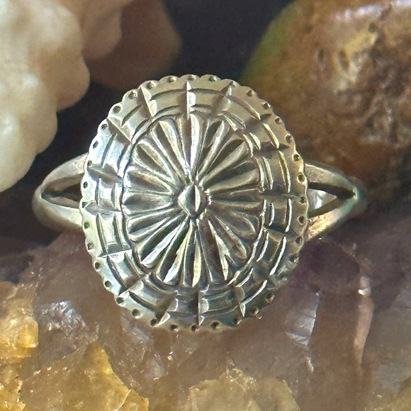 Jewelry - 925 solid sterling silver concho style vintage ring